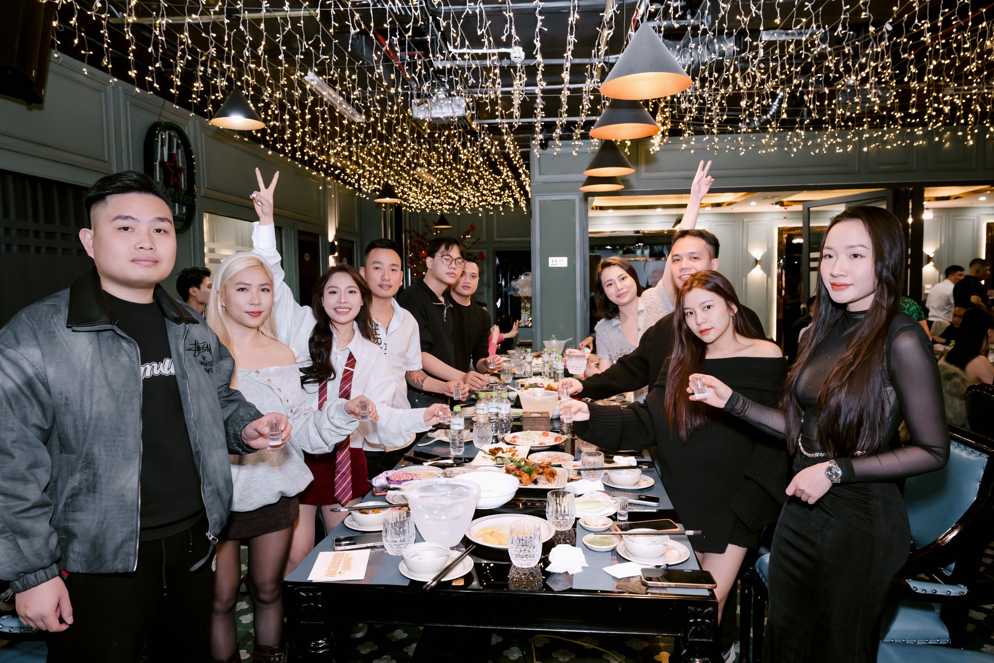 Thứ 6 ngày 13 – Giải lời nguyền đen đủi tại Thượng Hải Restaurant