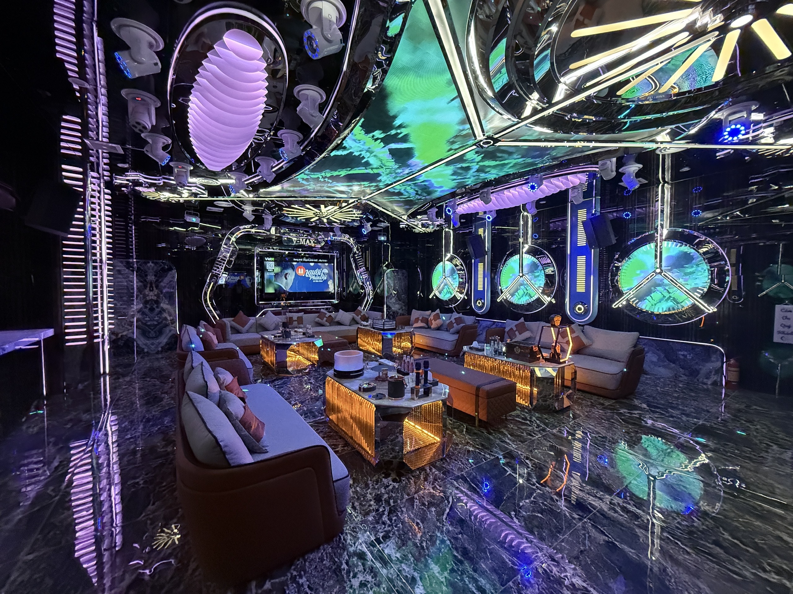 Một đêm “Sống ảo”chuẩn giới thượng lưu Tại Shanghai Party.K